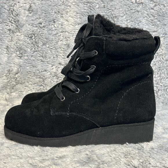 Bearpaw Phoebe Black Suede Sheepskin Lace Up Ankle Boots Size 7 Hidden Wedge - Picture 4 of 10